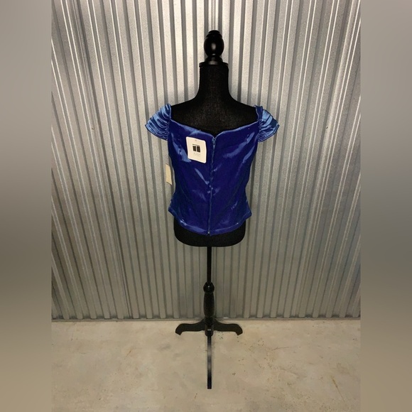 Womens NWT Vintage Tadashi Shoji Blue Sheen Gypsy V-Neck Short Sleeve Top Sz 12 - Picture 2 of 5